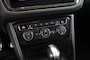 Volkswagen Tiguan 1.5 TSI ACT R-Line - Schuif/Kanteldak - Trekhaak - Stoelverwarming