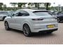 Porsche Cayenne Coupé 3.0 E-Hybrid / Trekhaak / Panoramadak / 360Camera / Keyless / 21'' / Softclose / Luchtvering / Bose / Sportdesign+Chrono / Stoel+Stuurverwarming / Dodehoek / DAB / ACC
