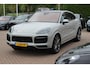 Porsche Cayenne Coupé 3.0 E-Hybrid / Trekhaak / Panoramadak / 360Camera / Keyless / 21'' / Softclose / Luchtvering / Bose / Sportdesign+Chrono / Stoel+Stuurverwarming / Dodehoek / DAB / ACC