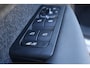 Volvo XC40 2.0 B4 Plus Black Edition | Trekhaak | Lichtmetalen Velgen 20 inch | Harman Kardon Audio | Panoramadak | 360 Graden Camera | Parkeersensoren | Keyless Entry | Elektrische Achterklep | Elektrisch Verstelbare Voorstoelen | Stoelverwarming | Google Navigatie | Apple Carplay | Android Auto