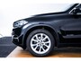 BMW X5 xDrive35i High Executive Soft Close - Comfortstoelen - ndividual hemelbekleding in Anthrazit - Comfort Access - LED mistlampen voor - Driving Assistant - Elektrisch verwarmde voorstoelen -