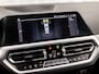 BMW 3-Serie 320i M Sport 184Pk Automaat (APPLE CARPLAY, M PAKKET, LEDER/ALCANTARA, STOELVERWARMING, SPORTSTOELEN, GETINT GLAS, SFEERVERLICHTING, FLIPPERS, NIEUWE APK, NIEUWSTAAT)