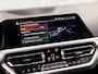 BMW 3-Serie 320i M Sport 184Pk Automaat (APPLE CARPLAY, M PAKKET, LEDER/ALCANTARA, STOELVERWARMING, SPORTSTOELEN, GETINT GLAS, SFEERVERLICHTING, FLIPPERS, NIEUWE APK, NIEUWSTAAT)