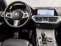 BMW 3-Serie 320i M Sport 184Pk Automaat (APPLE CARPLAY, M PAKKET, LEDER/ALCANTARA, STOELVERWARMING, SPORTSTOELEN, GETINT GLAS, SFEERVERLICHTING, FLIPPERS, NIEUWE APK, NIEUWSTAAT)