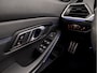 BMW 3-Serie 320i M Sport 184Pk Automaat (APPLE CARPLAY, M PAKKET, LEDER/ALCANTARA, STOELVERWARMING, SPORTSTOELEN, GETINT GLAS, SFEERVERLICHTING, FLIPPERS, NIEUWE APK, NIEUWSTAAT)