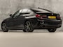 BMW 3-Serie 320i M Sport 184Pk Automaat (APPLE CARPLAY, M PAKKET, LEDER/ALCANTARA, STOELVERWARMING, SPORTSTOELEN, GETINT GLAS, SFEERVERLICHTING, FLIPPERS, NIEUWE APK, NIEUWSTAAT)