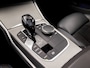 BMW 3-Serie 320i M Sport 184Pk Automaat (APPLE CARPLAY, M PAKKET, LEDER/ALCANTARA, STOELVERWARMING, SPORTSTOELEN, GETINT GLAS, SFEERVERLICHTING, FLIPPERS, NIEUWE APK, NIEUWSTAAT)