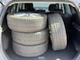 Hyundai ix20 1.6i Go! Zomer & Winterbanden | Parkeersensoren | Trekhaak | 16 Inch Lichtmetalen Velgen