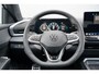 Volkswagen T-Roc 1.5 eTsI 150Pk R-Line Trekhaak Carplay Camera