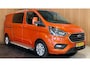 Ford Transit Custom 300 2.0 TDCI L2H1 Limited DC|FULL OPTION|AUTOMAAT|ACC|2X SCHUIFDEUR|CARPLAY|CAMERA|TREKHAAK|1e EIG|NAP|NL-AUTO