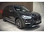BMW X1 xDrive20i High Executive | Panoramadak | Head-Up Display | Stoelverwarming | HIFI | Camera | Leer | Trekhaak | Cruise Control | LED | Navigatie | NAP | Dealer Onderhouden | Automaat | Parkeersensoren | Climate Contro