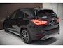 BMW X1 xDrive20i High Executive | Panoramadak | Head-Up Display | Stoelverwarming | HIFI | Camera | Leer | Trekhaak | Cruise Control | LED | Navigatie | NAP | Dealer Onderhouden | Automaat | Parkeersensoren | Climate Contro