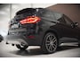 BMW X1 xDrive20i High Executive | Panoramadak | Head-Up Display | Stoelverwarming | HIFI | Camera | Leer | Trekhaak | Cruise Control | LED | Navigatie | NAP | Dealer Onderhouden | Automaat | Parkeersensoren | Climate Contro