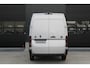 Renault Master T35 2.0 dCi 170pk L2H2 Extra - Navigatie - Camera - 270 gr deuren - Parkeersensoren - Draadloos laden - Rijklaar