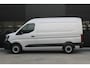 Renault Master T35 2.0 dCi 170pk L2H2 Extra - Navigatie - Camera - 270 gr deuren - Parkeersensoren - Draadloos laden - Rijklaar