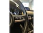 Mazda 3 2.0 e-SkyActiv-G M Hybrid 122 Luxury | Adaptieve cruise control | Stoel+Stuurverwarming | Head up display | Keyless | Achteruitrijcamera | Bose audio | Lederen bekleding | Navigatie | Climate control | Memory seats
