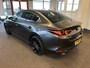 Mazda 3 2.0 e-SkyActiv-G M Hybrid 122 Luxury | Adaptieve cruise control | Stoel+Stuurverwarming | Head up display | Keyless | Achteruitrijcamera | Bose audio | Lederen bekleding | Navigatie | Climate control | Memory seats