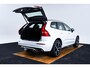 Volvo XC60 2.0 Recharge T6 AWD Inscription Trekhaak - Panoramadak - Cruise Control - Harman Kardon - Getinte Ruiten - Achteruitrijcamera - Licht-pakket - Elektrisch verstelbare/verwarmde stoelen -