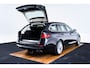 BMW 5-Serie Touring 530e High Executive Luxury Line - Panoramadak - Comforstoelen - Ambiance verlichting - Parking Assistant - BMW Live Cockpit Professional - Elektrisch verwarmde voorstoelen -