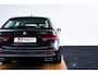 BMW 5-Serie Touring 530e High Executive Luxury Line - Panoramadak - Comforstoelen - Ambiance verlichting - Parking Assistant - BMW Live Cockpit Professional - Elektrisch verwarmde voorstoelen -