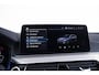 BMW 5-Serie Touring 530e High Executive Luxury Line - Panoramadak - Comforstoelen - Ambiance verlichting - Parking Assistant - BMW Live Cockpit Professional - Elektrisch verwarmde voorstoelen -
