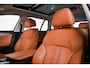 BMW 5-Serie Touring 530e High Executive Luxury Line - Panoramadak - Comforstoelen - Ambiance verlichting - Parking Assistant - BMW Live Cockpit Professional - Elektrisch verwarmde voorstoelen -