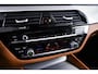 BMW 5-Serie Touring 530e High Executive Luxury Line - Panoramadak - Comforstoelen - Ambiance verlichting - Parking Assistant - BMW Live Cockpit Professional - Elektrisch verwarmde voorstoelen -