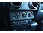 Jeep Wrangler 3.8 V6 HIGH SPORT 4X4 AUT. *UNIEK* | CARPLAY | AIRTOP | FRONTRUNNER | TREKHAAK | CAMERA |