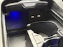 Mercedes-Benz C-klasse 300 e AMG Line | 3 fase | Trekhaak wegklapbaar | 360 camera | Sfeerverlichting | Adaptieve cruise | Sportstoelen | Stoelverwarming | Memory | Dodehoekdetectie | Navigatie | Apple CarPlay | Virtual cockpit | DAB | Keyless entry&start | Volledig dealeronderhouden