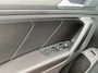 Volkswagen Tiguan 1.4 TSI eHybrid R-Line Business+ | 245Pk | Trekhaak | Pano Dak | HUD | Winter Pakket |