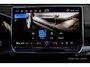Volkswagen Golf 1.5 eTSI R-Line 150PK|Pano|Rijprofiel|Camera|ACC|Full Led|CarPlay|Navi|Keyless|Trekhaak
