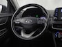 Hyundai Kona 1.0 T-GDI Sport (APPLE CARPLAY, STUUR/STOELVERWARMING, SPORTSTOELEN, CAMERA, LM VELGEN, CRUISE, NIEUWSTAAT)