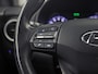 Hyundai Kona 1.0 T-GDI Sport (APPLE CARPLAY, STUUR/STOELVERWARMING, SPORTSTOELEN, CAMERA, LM VELGEN, CRUISE, NIEUWSTAAT)