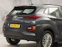 Hyundai Kona 1.0 T-GDI Sport (APPLE CARPLAY, STUUR/STOELVERWARMING, SPORTSTOELEN, CAMERA, LM VELGEN, CRUISE, NIEUWSTAAT)