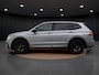 Volkswagen Tiguan Allspace 1.5 TSI R-Line Business | Pano dak | Trekhaak | Navigatie | Camera | Elek Achterklep | 19" | ACC | Stuur-/Stoelverwarming | Black Style |