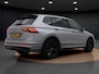 Volkswagen Tiguan Allspace 1.5 TSI R-Line Business | Pano dak | Trekhaak | Navigatie | Camera | Elek Achterklep | 19" | ACC | Stuur-/Stoelverwarming | Black Style |