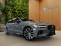 Volvo V60 2.0 T8 Plug-in hybrid AWD Plus Dark | Pano | Head-up | 360Cam | Sportstoelen | Stoel/Stuurverw.|Harman&Kardon