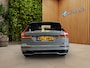Volvo V60 2.0 T8 Plug-in hybrid AWD Plus Dark | Pano | Head-up | 360Cam | Sportstoelen | Stoel/Stuurverw.|Harman&Kardon