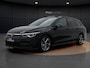 Volkswagen Golf Variant 1.5 eTSI R-Line Business | Pano dak | Trekhaak | Stuur-/Stoelverwarming | Elek Achterklep | Camera | ACC | Navigatie |