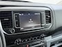 Opel Vivaro 2.0CDTI 145PK L3H1 3-Persoons Trekhaak 360°Camera Airco Navi Apple Carplay Android Auto Bluetooth Regen-Lichtsensor Cruise Control Betonplex Vloer Lat om lat betimmering Schuifdeur 2.500KG Trekgewicht Origineel Nederlandse Auto