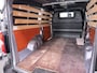 Opel Vivaro 2.0CDTI 145PK L3H1 3-Persoons Trekhaak 360°Camera Airco Navi Apple Carplay Android Auto Bluetooth Regen-Lichtsensor Cruise Control Betonplex Vloer Lat om lat betimmering Schuifdeur 2.500KG Trekgewicht Origineel Nederlandse Auto