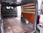 Opel Vivaro 2.0CDTI 145PK L3H1 3-Persoons Trekhaak 360°Camera Airco Navi Apple Carplay Android Auto Bluetooth Regen-Lichtsensor Cruise Control Betonplex Vloer Lat om lat betimmering Schuifdeur 2.500KG Trekgewicht Origineel Nederlandse Auto