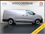Opel Vivaro 2.0CDTI 145PK L3H1 3-Persoons Trekhaak 360°Camera Airco Navi Apple Carplay Android Auto Bluetooth Regen-Lichtsensor Cruise Control Betonplex Vloer Lat om lat betimmering Schuifdeur 2.500KG Trekgewicht Origineel Nederlandse Auto