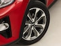 Kia Stonic 1.0 T-GDi Dynamic Sport (APPLE CARPLAY, GROOT NAVI, CLIMATE, CAMERA, SPORTSTOELEN, KEYLESS, TREKHAAK, CRUISE, NIEUWE APK, NIEUWSTAAT)