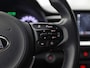 Kia Stonic 1.0 T-GDi Dynamic Sport (APPLE CARPLAY, GROOT NAVI, CLIMATE, CAMERA, SPORTSTOELEN, KEYLESS, TREKHAAK, CRUISE, NIEUWE APK, NIEUWSTAAT)