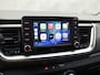 Kia Stonic 1.0 T-GDi Dynamic Sport (APPLE CARPLAY, GROOT NAVI, CLIMATE, CAMERA, SPORTSTOELEN, KEYLESS, TREKHAAK, CRUISE, NIEUWE APK, NIEUWSTAAT)
