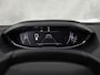 Peugeot 5008 1.2 PureTech Allure 7 Persoons Automaat (APPLE CARPLAY, GROOT NAVI, 360 CAMERA, LEDER, SPORTSTOELEN, KEYLESS, TREKHAAK, GETINT GLAS, NIEUWSTAAT)
