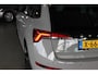 Skoda Scala 1.0 TSI Sport Business Steel Grey | Carplay | Sportstoelen | Carplay | Clima | LED | Bluetooth | Cruise | 18" LMV | PDC