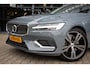 Volvo V60 2.0 T8 Recharge AWD R-Design , Trekhaak, Cruise control, Achterstoelen verwarmd,