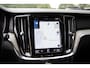 Volvo V60 2.0 T8 Recharge AWD R-Design , Trekhaak, Cruise control, Achterstoelen verwarmd,